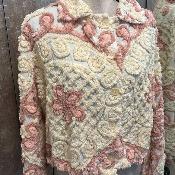 Canyon Group Elegant Cream and Pink Textured Women's Jacket, S - Picture 2 of 10
